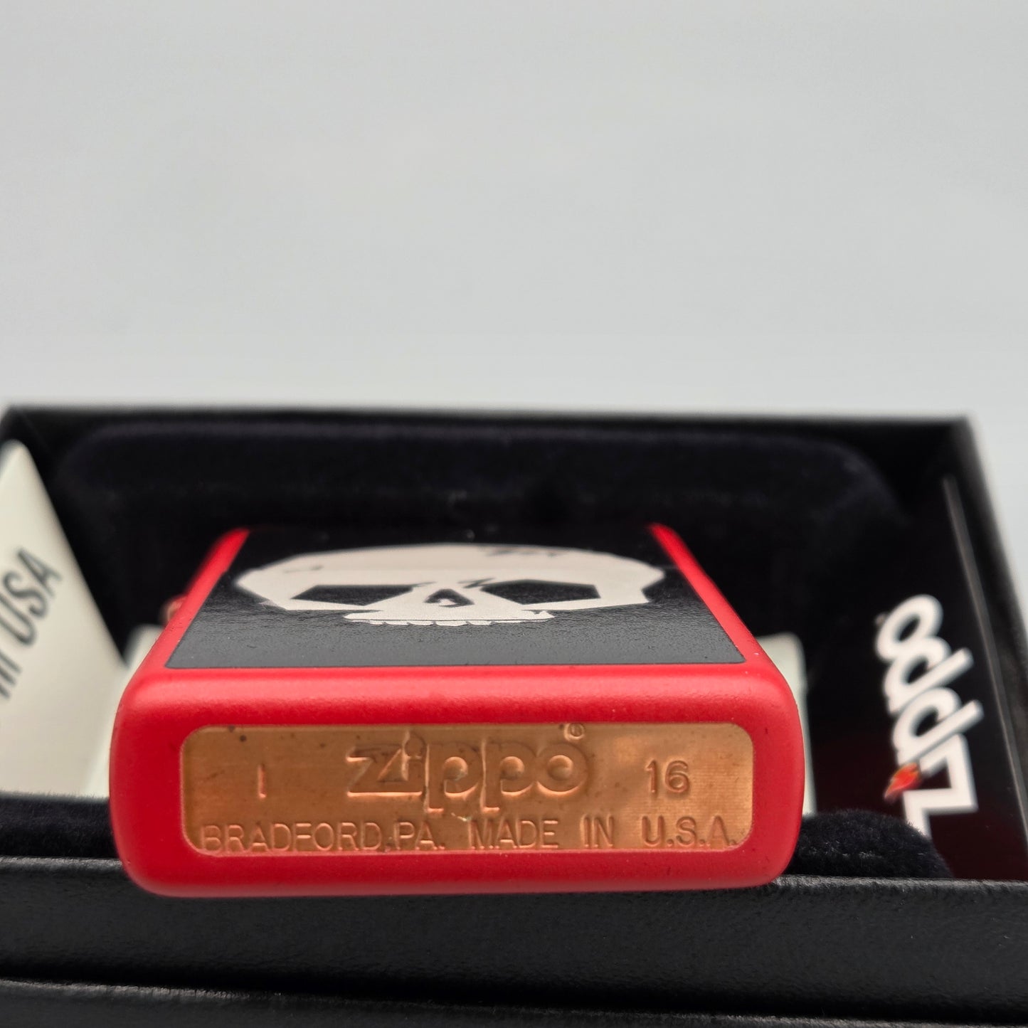 Zippo Skull		Feuerzeug	Lighter - ungezündet, inkl. Schachtel