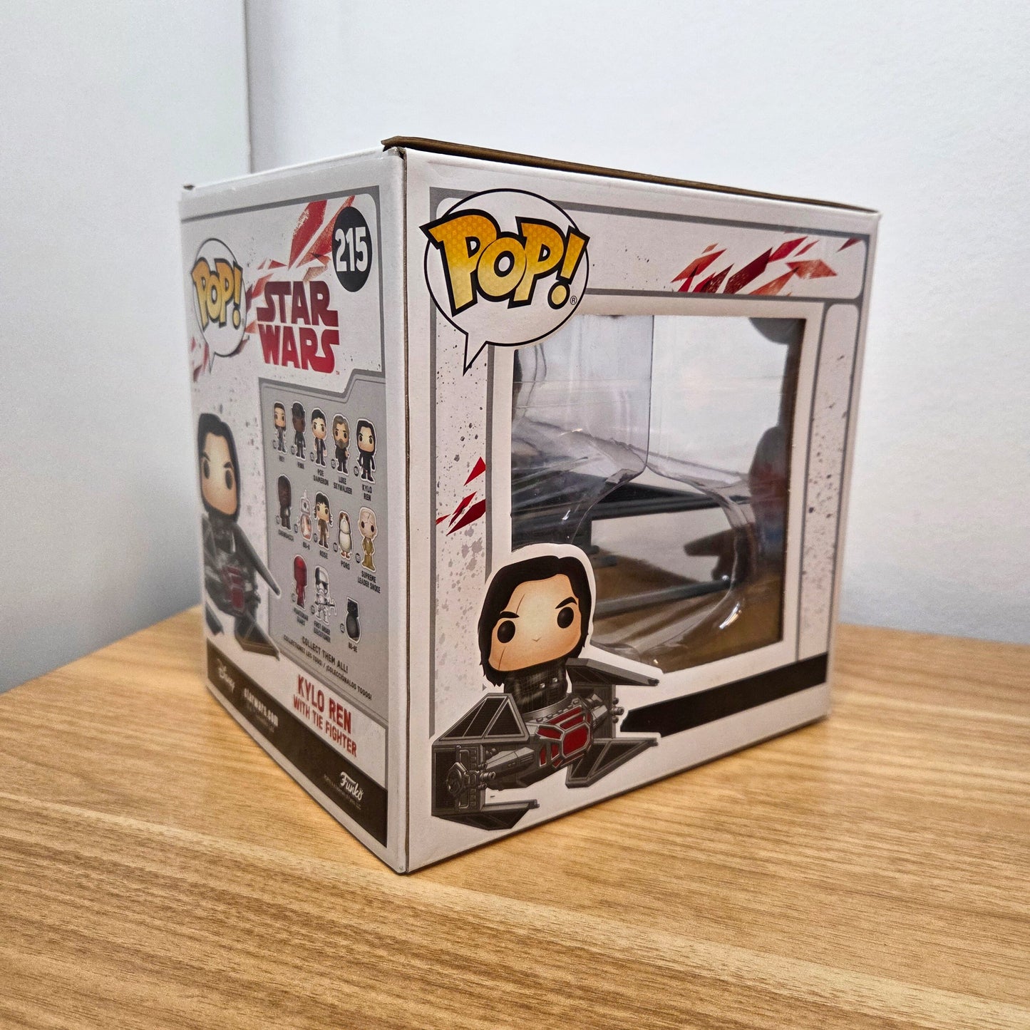 Funko Pop! Star Wars	#215 Kylo Ren with the Fighter		-	Vinylfigur