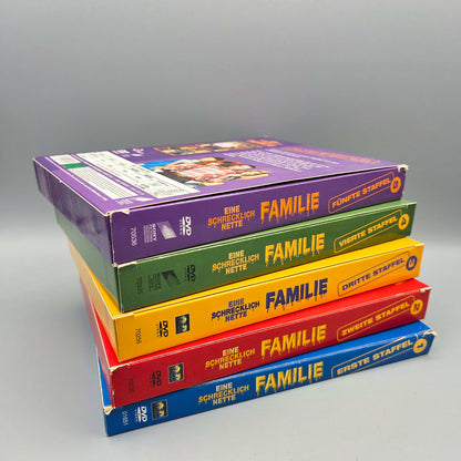 Eine schrecklich nette Familie Staffeln 1-5		DVD