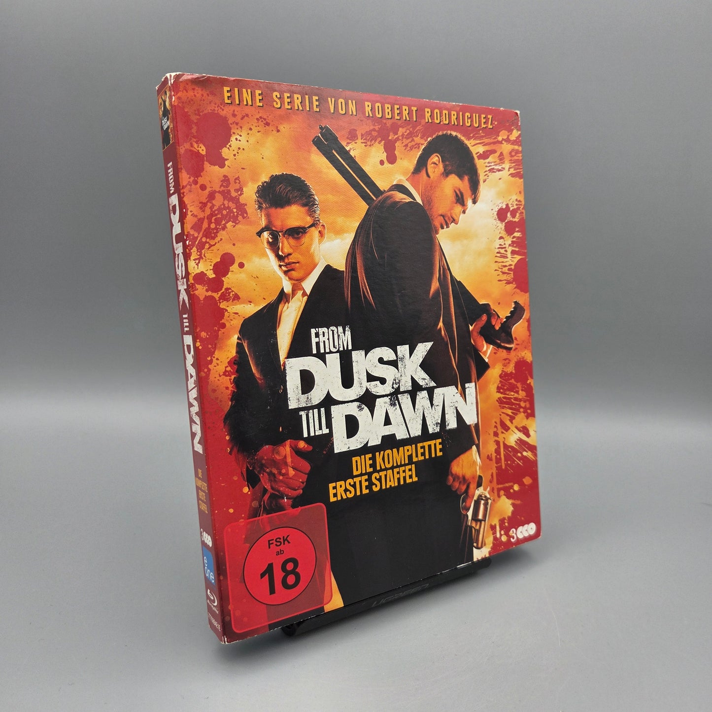 From Dusk Till Dawn - Staffel 1		Blu-Ray Film	Hülle defekt