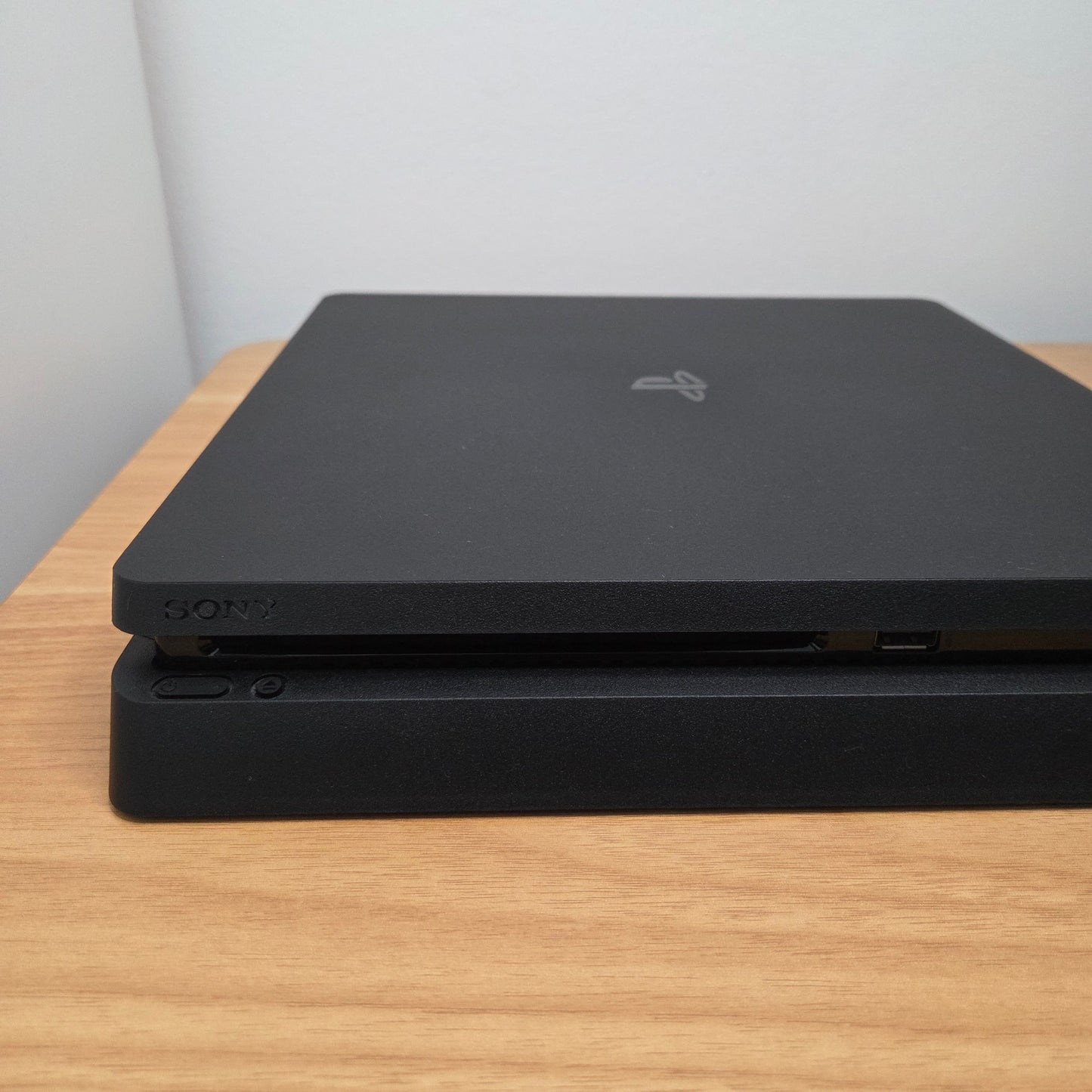 Sony Playstation 4 Slim 512 GB CUH-2216B schwarz mit Sony Wireless Controller