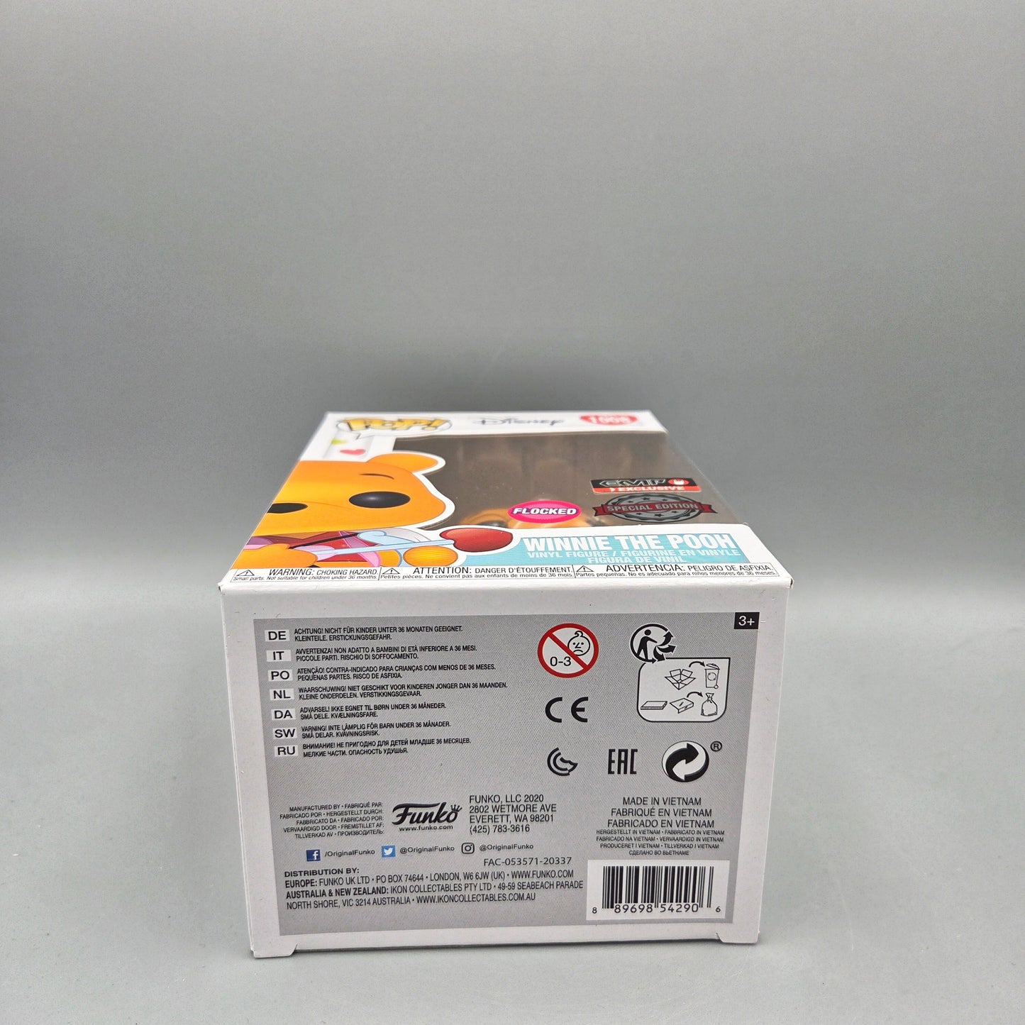 Funko Pop! #1008 Winnie the Pooh	Flocked	Disney	Special Edition