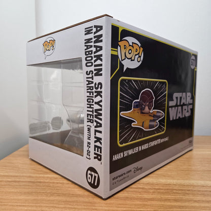 Funko Pop! Star Wars #677 Anakin Skywalker in Naboo Starfighter (with R2-D2)		-	Vinylfigur