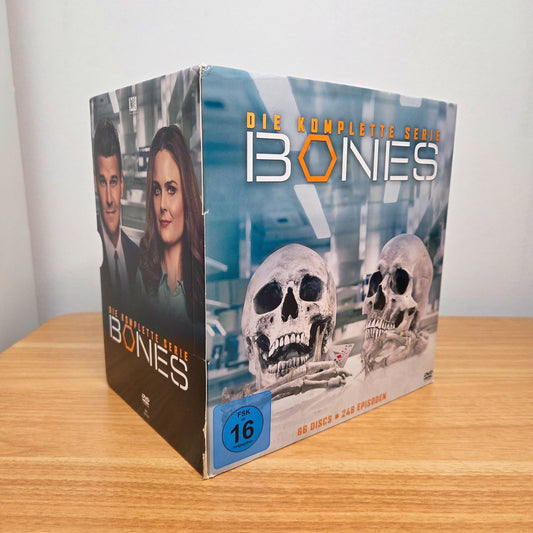 Bones - Die komplette Serie (Season 1 - 12)		DVD	Hüllen teilweise defekt!