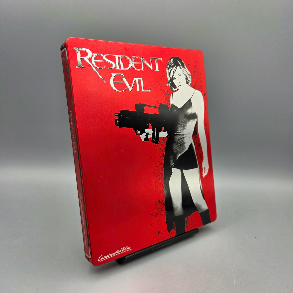 Resident Evil	Steelbook	Blu-Ray Film	mit Milla Jovovich	Zustand:	Sehr Gut